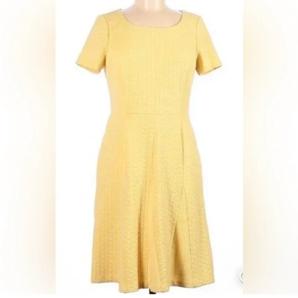 Talbots Petite 10P Yellow Short Sleeve Midi Dress - Quilted Retro Pleated Skirt - Picture 9 of 9
